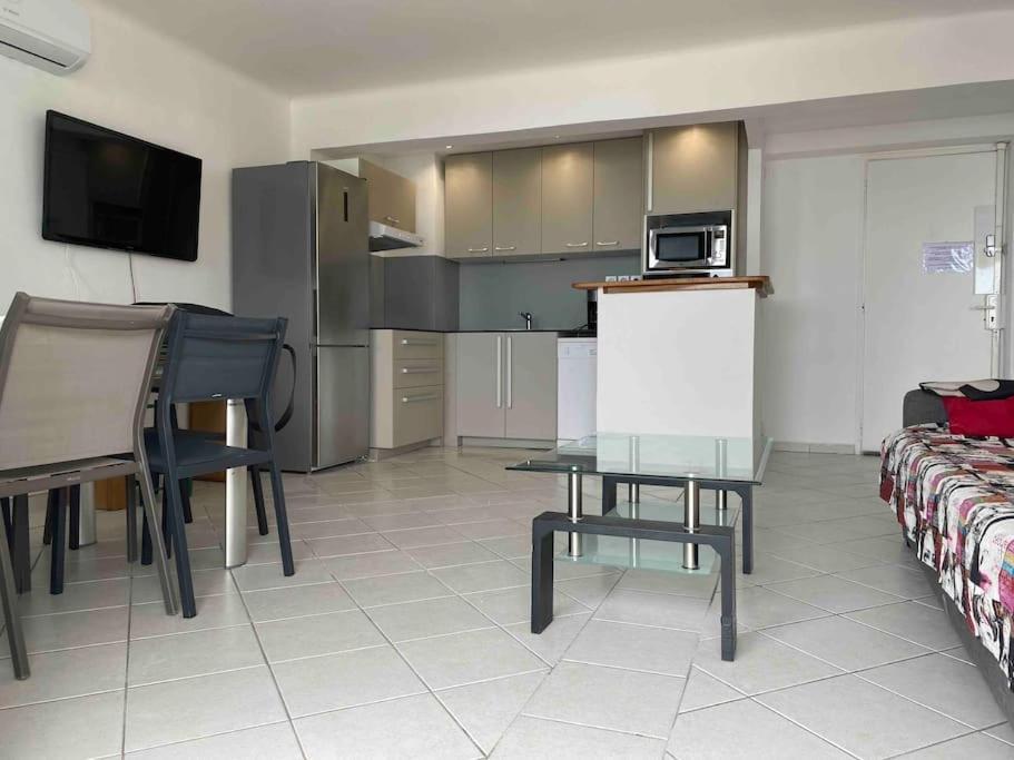 T3 Sur La Plage Vue Feerique Mer,Wifi, Parking Inclus , Clim 라시오타 외부 사진